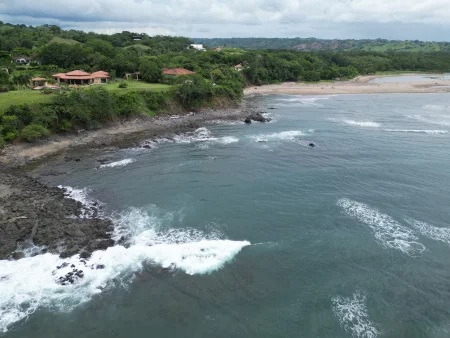 Zona amplia para caminar y pescar en la Desembocadura del Río Oria, Panamá