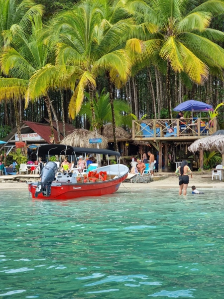 Isla Bastimentos - un lugar para tener fotos del recuerdo.